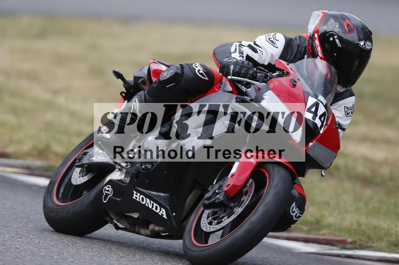 /32 07.07.2025 Plüss Moto Sport ADR/Einsteiger/44